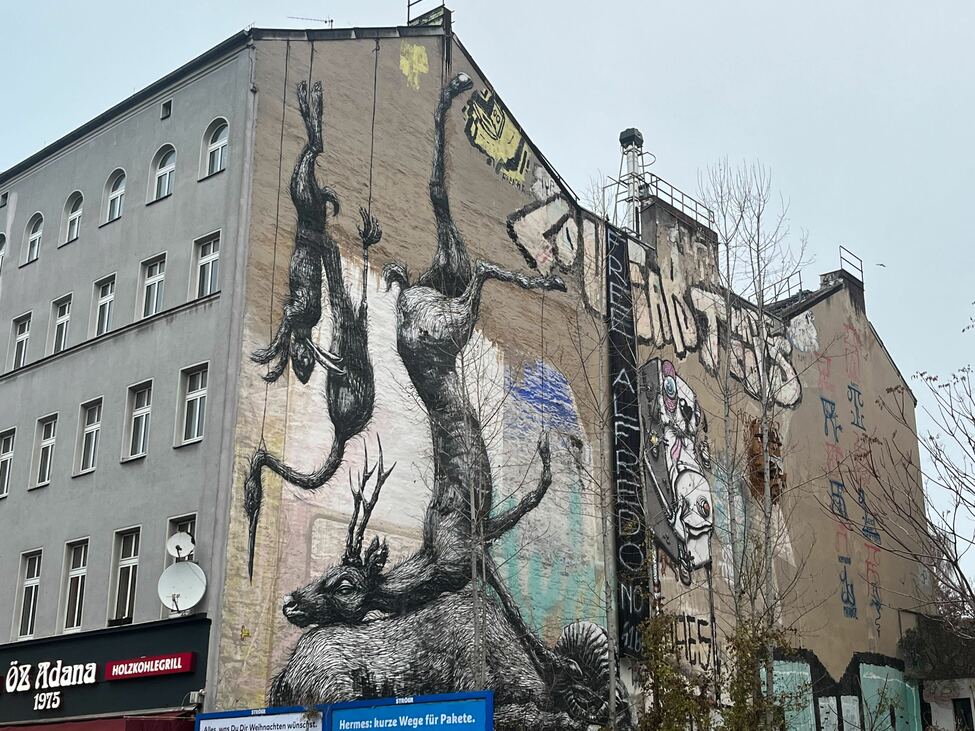 street art Berlin graffitti urbánus művészet