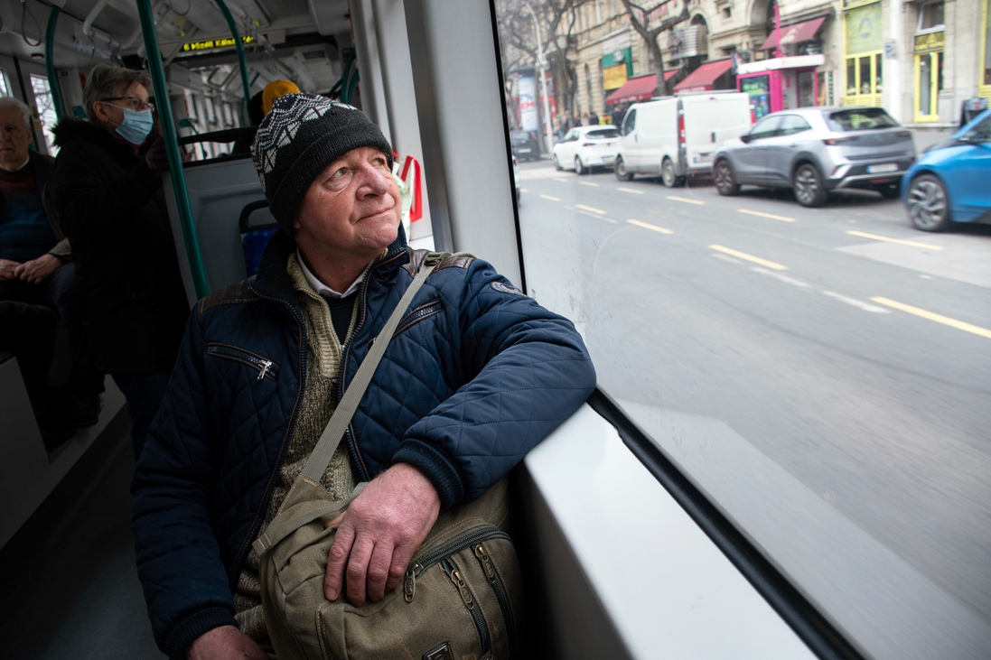 hajléktalan Fedél Nélkül Jászai Mari tér