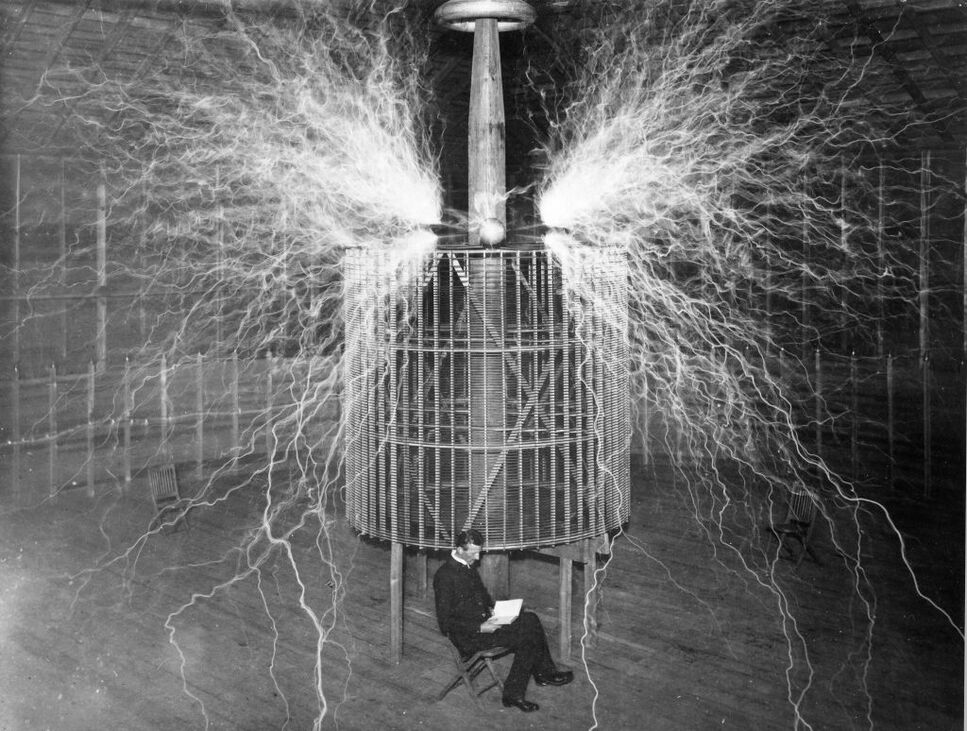 könyvajánló fizika Nikola Tesla Tesla bámulatos és gyötrelmes élete