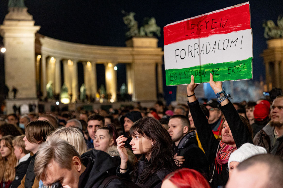 gyermekvédelem tüntetés nemakarokbeleszolni Pottyondy Edina Novák Katalin Jólvanezígy Varga Judit kegyelmi ügy Osváth Zsolt