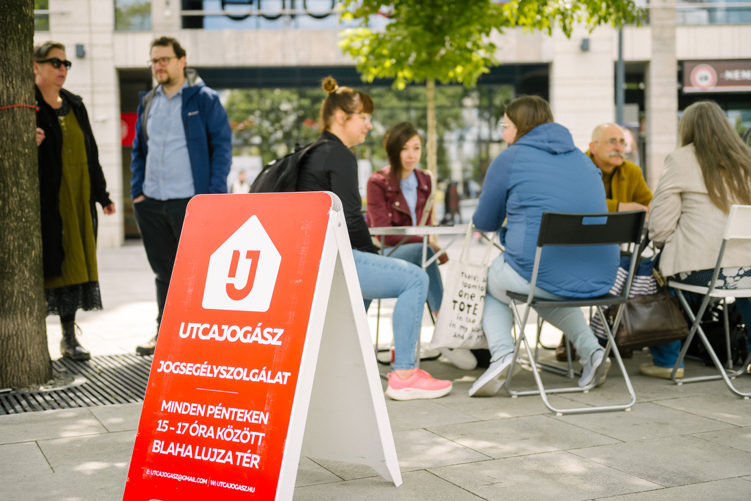 hajléktalanság lakhatási szegénység alaptörvény Blaha Lujza tér Utcajogász