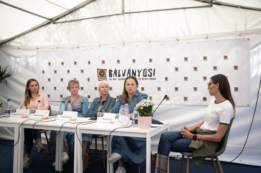 feminizmus nők a politikában Fidesz nemek közti egyenlőtlenség Tusványos Csöbör Katalin