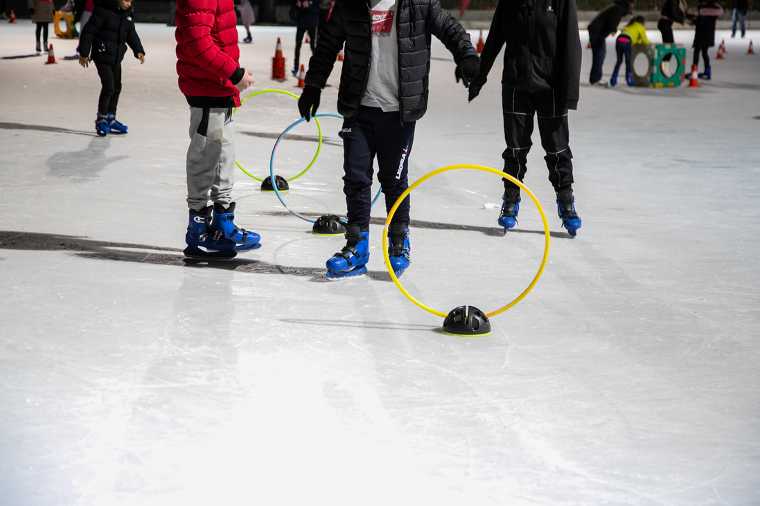 gyermekotthon Generali Mosolyvadász Program Generali Freeze Fesztivál korcsolyázás